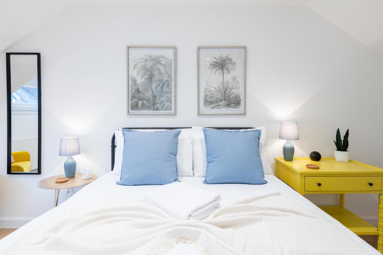 The Pinkish House - 4 Bed Home In The Town Centre Blairgowrie and Rattray Eksteriør bilde